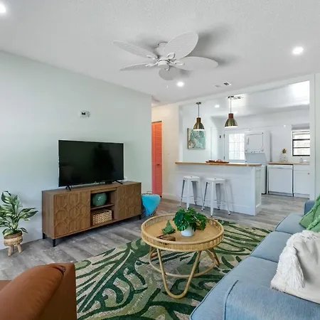 Paradise Palms- Tropic Suite- Pool - Steps To Ocean - 10 Min To Downtown St. Augustine Exterior photo