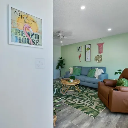 Paradise Palms- Tropic Suite- Pool - Steps To Ocean - 10 Min To Downtown St. Augustine Exterior photo