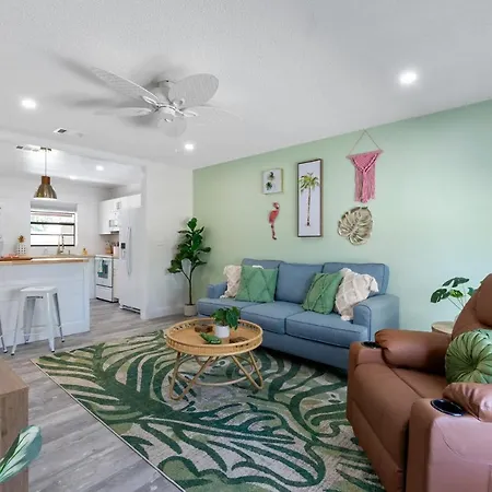 Paradise Palms- Tropic Suite- Pool - Steps To Ocean - 10 Min To Downtown St. Augustine Exterior photo