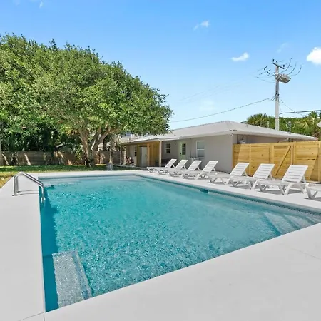 Paradise Palms- Tropic Suite- Pool - Steps To Ocean - 10 Min To Downtown St. Augustine Exterior photo
